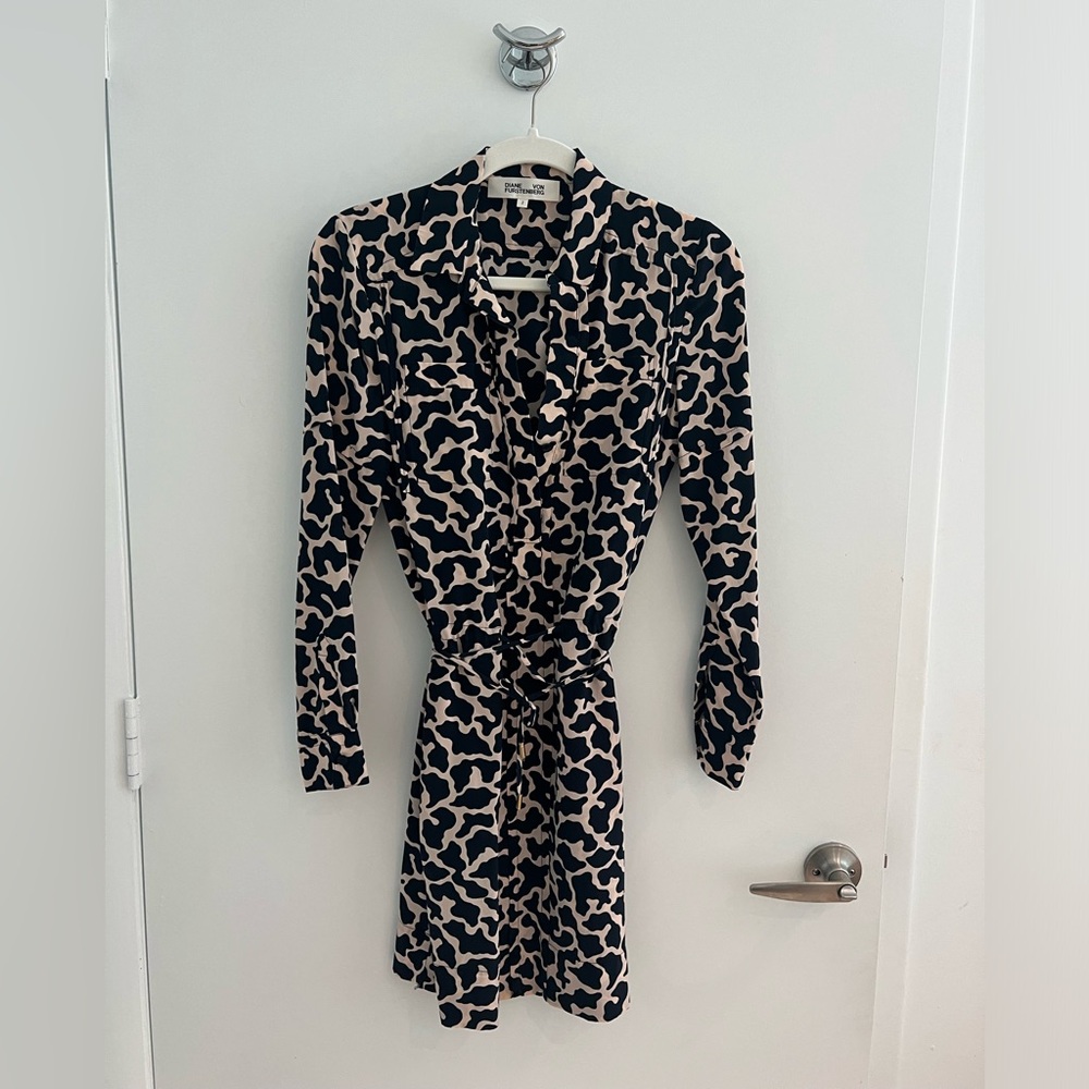 DIANE VON FURSTENBERG
MINI DRESS